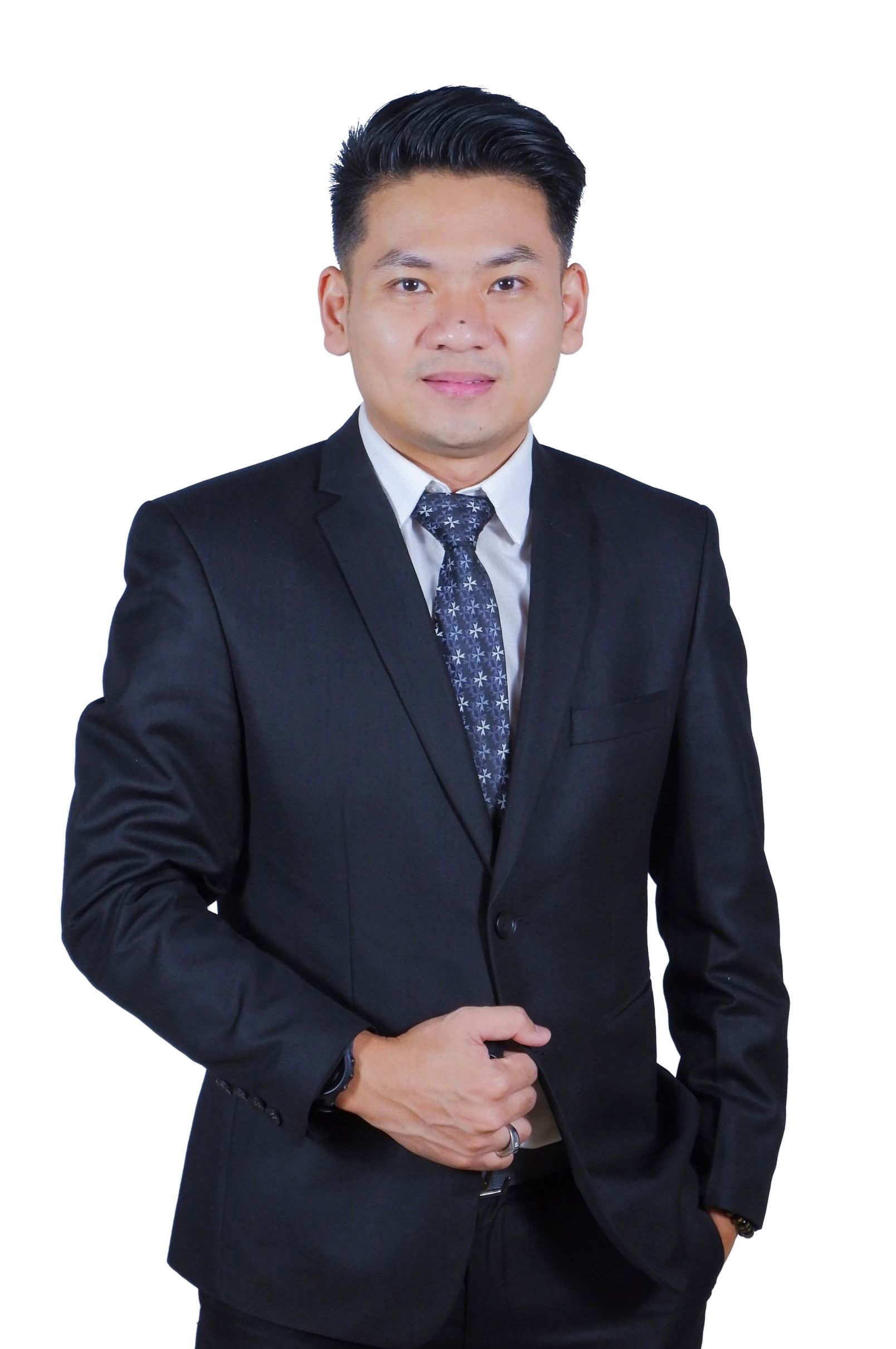 Budiansyah, S.H., S.E., M.H., CRA., CLA., CTL.《刘俊源》